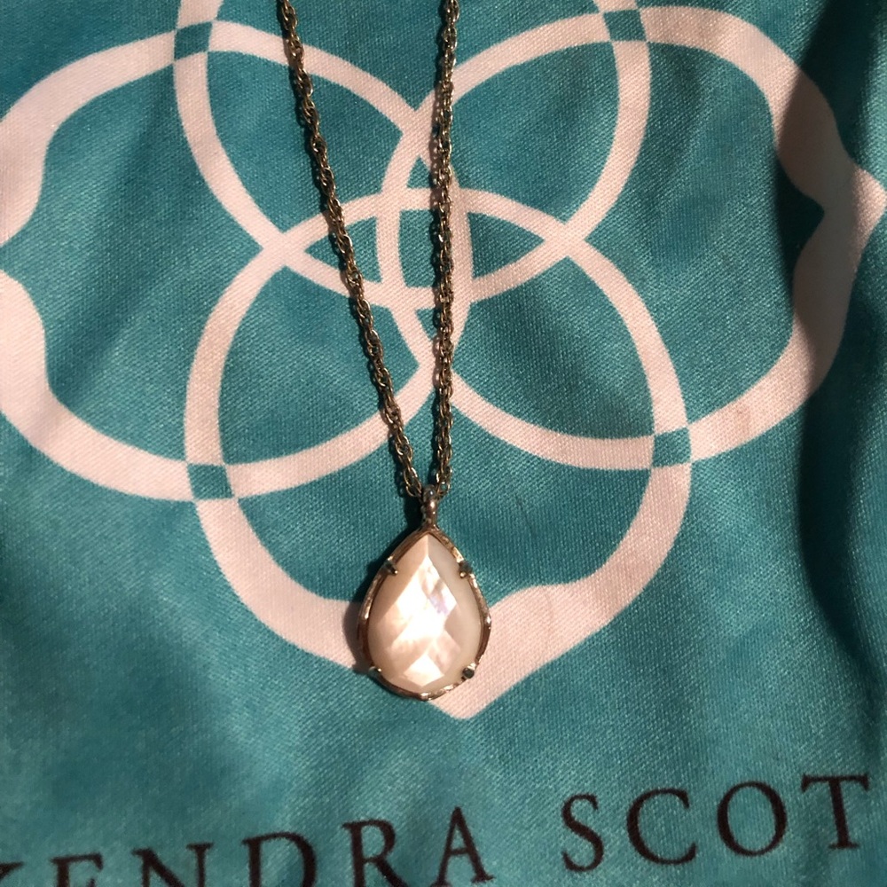 Kendra Scott Necklace.